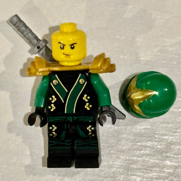 LEGO ⚔️ Ninjago Lloyd ZX the Final Battle Green Ninja njo070 with Silver Sword - Picture 2 of 7